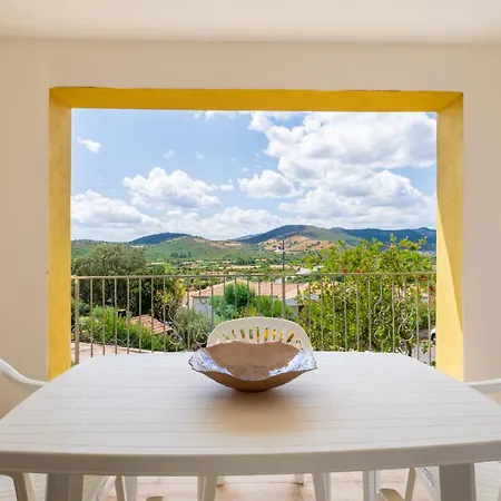 Corte Di Gallura 公寓式酒店 布多尼