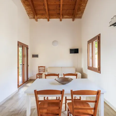 Corte Di Gallura 3* 布多尼