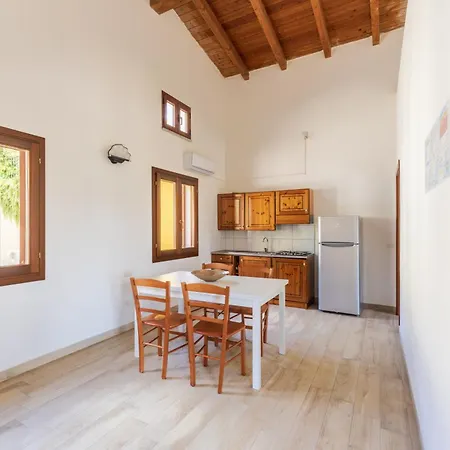 Corte Di Gallura 布多尼