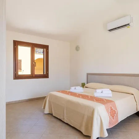 Corte Di Gallura Aparthotel Budoni