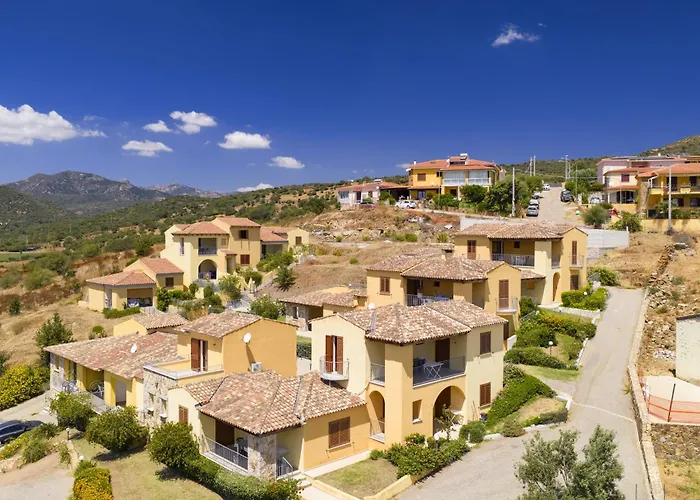 Corte Di Gallura Апарт-отель 3*