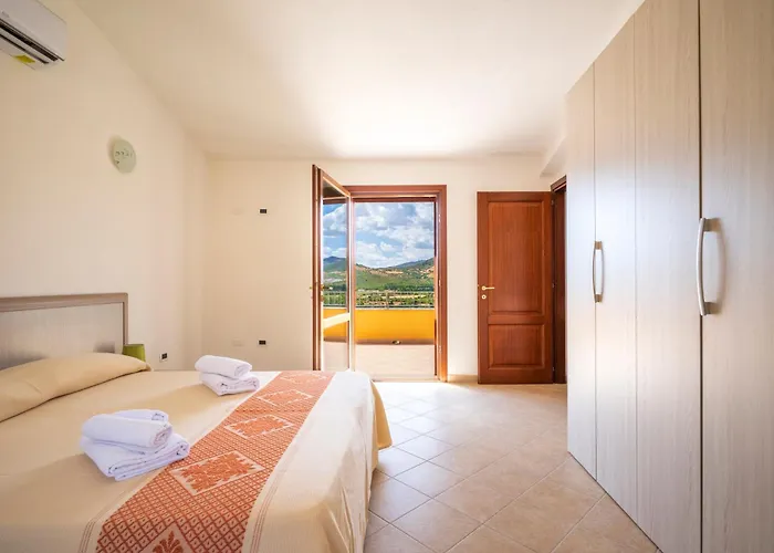 Corte Di Gallura 3* Будони